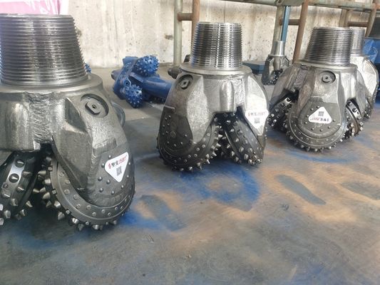 Răng thép Cao su bịt kín Con lăn Tricon Bit Mã IADC 531